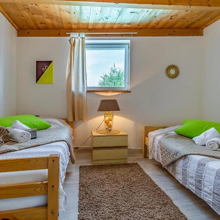 2 Bedroom Stunning In