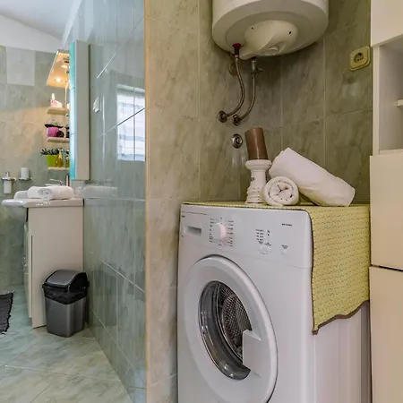 2 Bedroom Stunning In